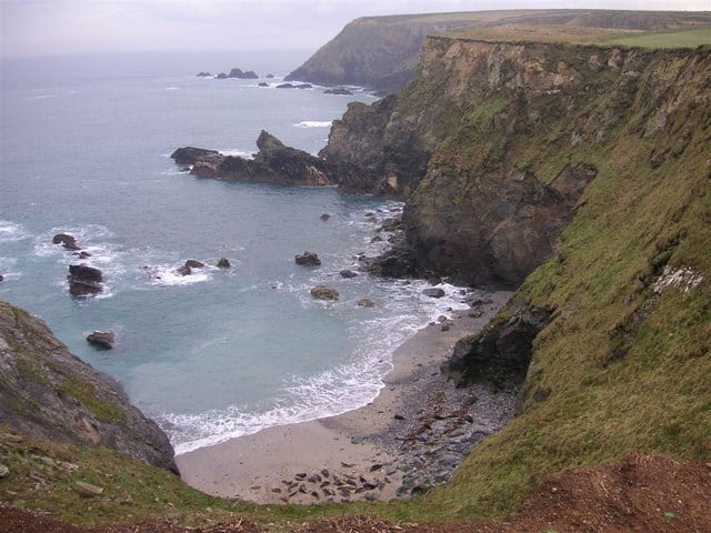 Mutton-and-Kynance-Coves-beach