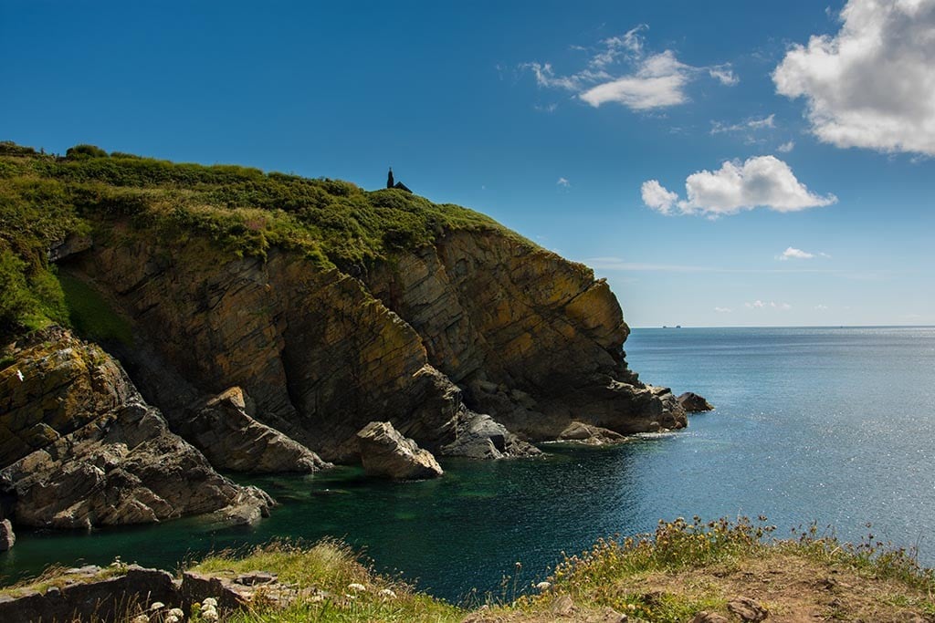Cadgwith-Cove-cliffs-0336