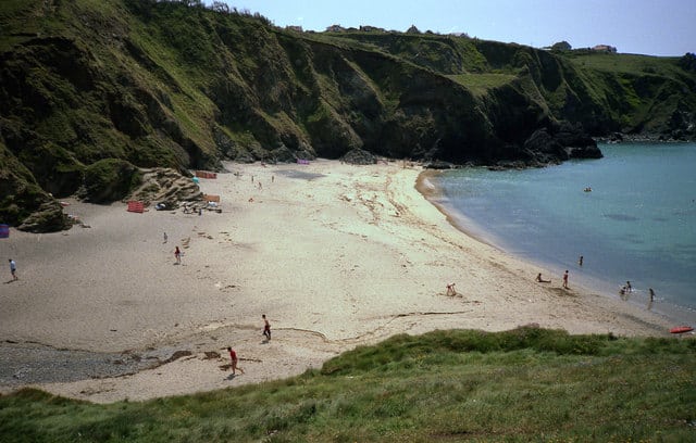 Polurrian-Cove-beach