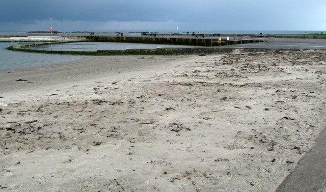 Millisle-Lagoon-beach