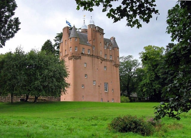 Craigievar-Castle