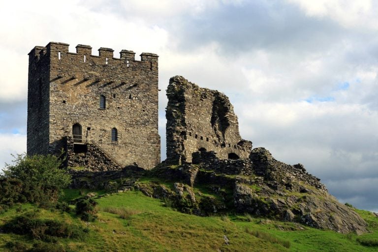 Dolwyddelan Castle 768x512